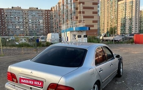 Mercedes-Benz E-Класс, 1998 год, 190 000 рублей, 7 фотография