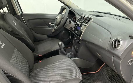 Renault Logan II, 2018 год, 650 000 рублей, 19 фотография