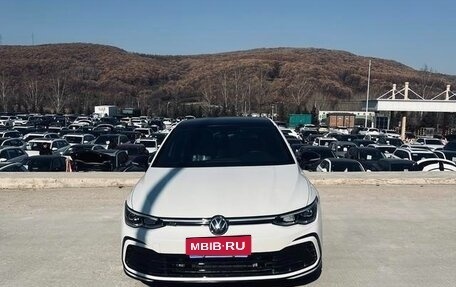 Volkswagen Golf VIII, 2022 год, 1 500 000 рублей, 2 фотография
