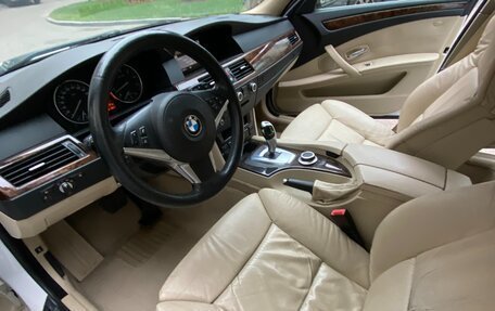 BMW 5 серия, 2008 год, 1 090 000 рублей, 14 фотография