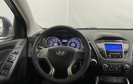 Hyundai ix35 I рестайлинг, 2010 год, 999 000 рублей, 16 фотография