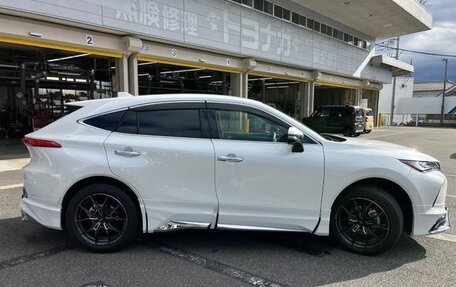 Toyota Harrier, 2024 год, 3 900 000 рублей, 8 фотография