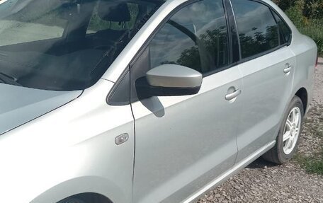 Volkswagen Polo VI (EU Market), 2012 год, 750 000 рублей, 2 фотография