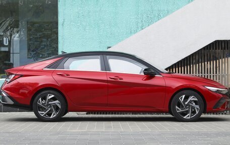 Hyundai Elantra, 2025 год, 2 500 000 рублей, 2 фотография