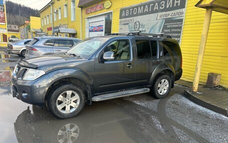 Nissan Pathfinder, 2013 год, 1 600 000 рублей, 2 фотография