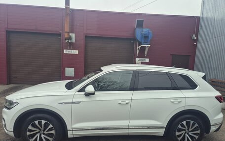 Volkswagen Touareg III, 2021 год, 5 850 000 рублей, 5 фотография