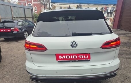 Volkswagen Touareg III, 2021 год, 5 850 000 рублей, 6 фотография