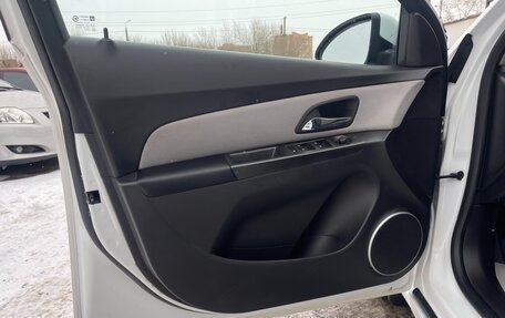 Chevrolet Cruze II, 2011 год, 697 000 рублей, 16 фотография