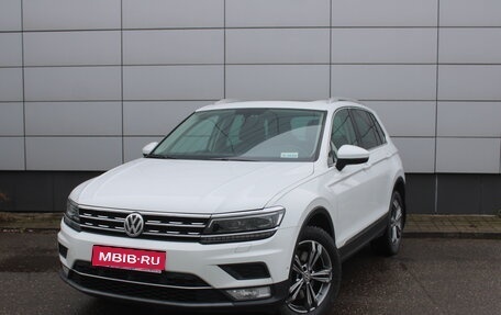 Volkswagen Tiguan II, 2017 год, 2 676 000 рублей, 1 фотография