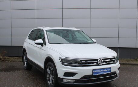 Volkswagen Tiguan II, 2017 год, 2 676 000 рублей, 3 фотография