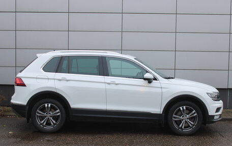 Volkswagen Tiguan II, 2017 год, 2 676 000 рублей, 4 фотография