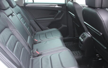 Volkswagen Tiguan II, 2017 год, 2 676 000 рублей, 12 фотография