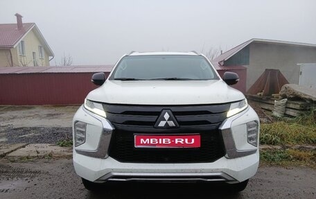 Mitsubishi Montero Sport, 2023 год, 1 фотография