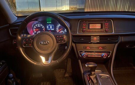 KIA Optima IV, 2018 год, 1 700 000 рублей, 13 фотография