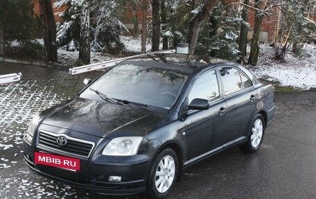Toyota Avensis III рестайлинг, 2004 год, 595 000 рублей, 4 фотография