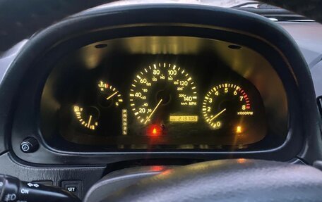 Lexus RX IV рестайлинг, 2001 год, 850 000 рублей, 14 фотография