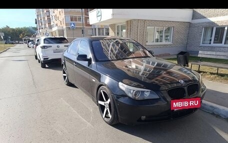 BMW 5 серия, 2003 год, 900 000 рублей, 13 фотография