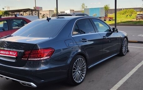 Mercedes-Benz E-Класс, 2014 год, 2 350 000 рублей, 5 фотография