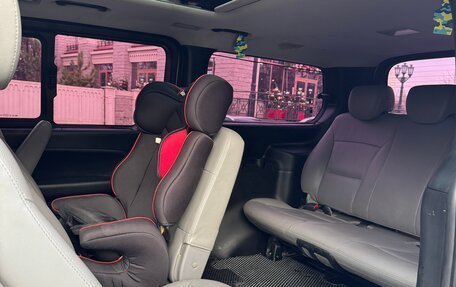 Hyundai Grand Starex Grand Starex I рестайлинг 2, 2015 год, 2 050 000 рублей, 11 фотография