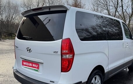 Hyundai Grand Starex Grand Starex I рестайлинг 2, 2015 год, 2 050 000 рублей, 4 фотография