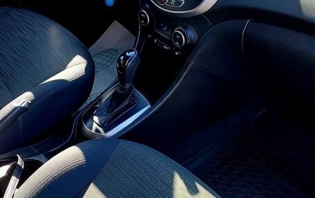 Hyundai Solaris II рестайлинг, 2016 год, 1 100 000 рублей, 5 фотография