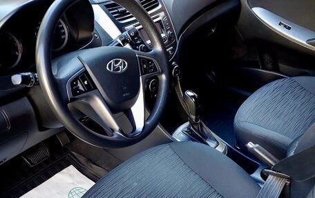 Hyundai Solaris II рестайлинг, 2016 год, 1 100 000 рублей, 11 фотография