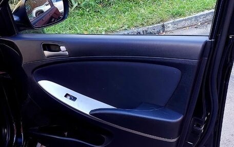 Hyundai Solaris II рестайлинг, 2016 год, 1 100 000 рублей, 17 фотография