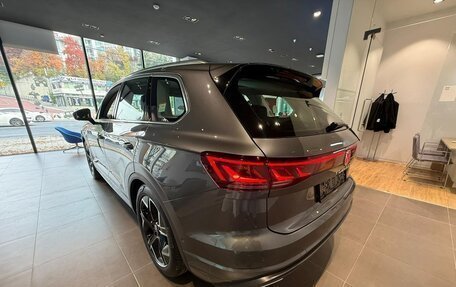 Volkswagen Touareg III, 2025 год, 11 700 000 рублей, 3 фотография