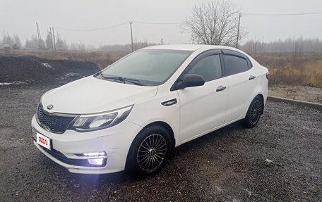 KIA Rio III рестайлинг, 2015 год, 700 000 рублей, 2 фотография