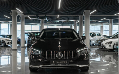 Mercedes-Benz E-Класс, 2020 год, 2 210 000 рублей, 3 фотография