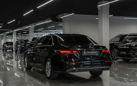 Mercedes-Benz E-Класс, 2020 год, 2 210 000 рублей, 4 фотография