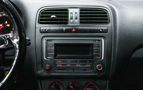 Volkswagen Polo VI (EU Market), 2016 год, 1 150 000 рублей, 13 фотография