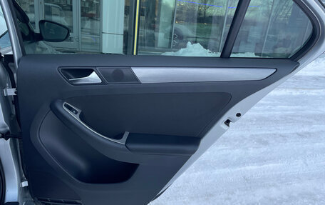 Volkswagen Jetta VI, 2013 год, 930 000 рублей, 16 фотография