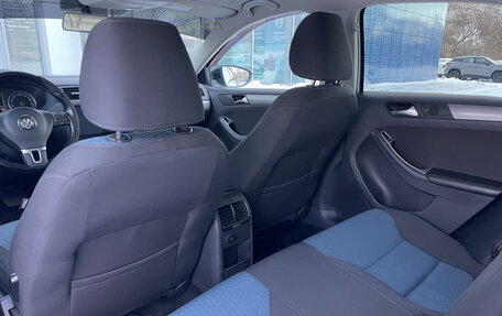 Volkswagen Jetta VI, 2013 год, 930 000 рублей, 15 фотография