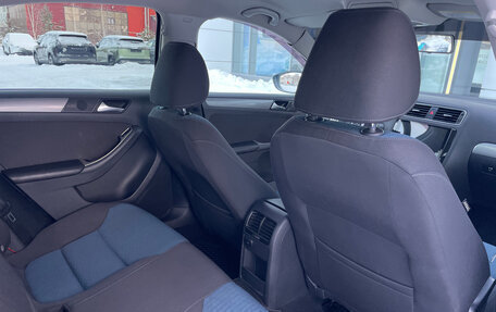 Volkswagen Jetta VI, 2013 год, 930 000 рублей, 17 фотография