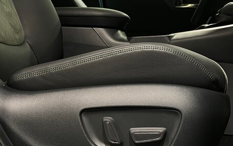 Toyota RAV4, 2025 год, 4 599 000 рублей, 7 фотография