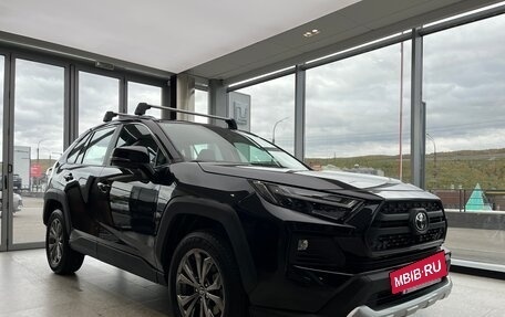 Toyota RAV4, 2025 год, 4 599 000 рублей, 20 фотография