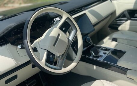 Land Rover Range Rover IV рестайлинг, 2023 год, 19 000 000 рублей, 12 фотография