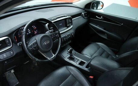 KIA Sorento III Prime рестайлинг, 2017 год, 2 390 000 рублей, 10 фотография