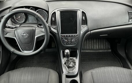 Opel Astra J, 2013 год, 700 000 рублей, 10 фотография