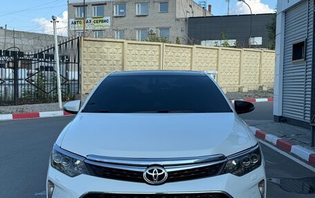 Toyota Camry, 2017 год, 2 400 000 рублей, 1 фотография