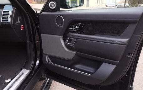 Land Rover Range Rover IV рестайлинг, 2018 год, 9 550 000 рублей, 14 фотография