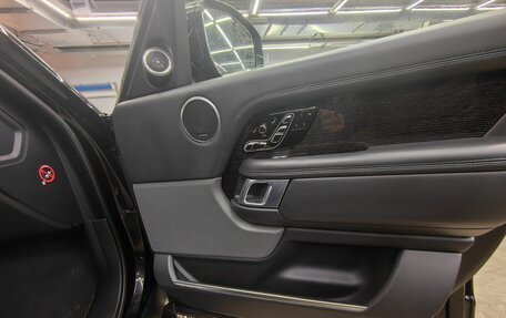 Land Rover Range Rover IV рестайлинг, 2018 год, 9 550 000 рублей, 30 фотография