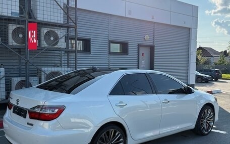 Toyota Camry, 2017 год, 2 400 000 рублей, 3 фотография