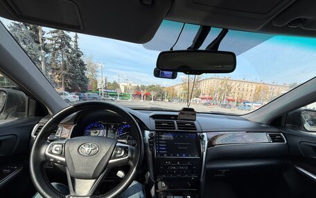 Toyota Camry, 2017 год, 2 400 000 рублей, 12 фотография