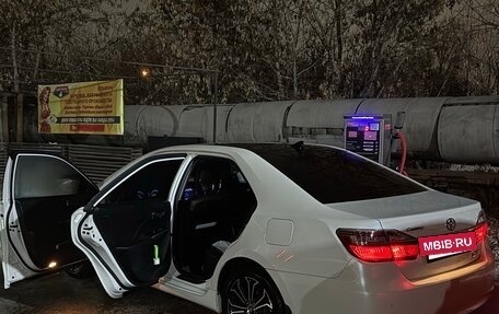 Toyota Camry, 2017 год, 2 400 000 рублей, 14 фотография