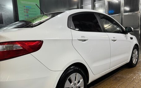 KIA Rio III рестайлинг, 2013 год, 590 000 рублей, 14 фотография
