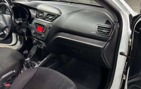 KIA Rio III рестайлинг, 2013 год, 590 000 рублей, 10 фотография