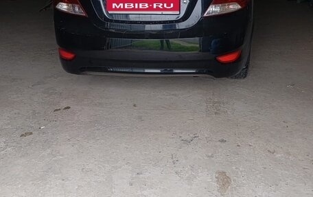 Hyundai Solaris II рестайлинг, 2011 год, 625 000 рублей, 1 фотография