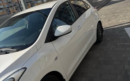 Hyundai i30 II рестайлинг, 2013 год, 700 000 рублей, 2 фотография